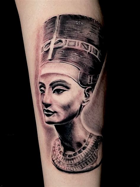 nefertiti tattoo meaning|egyptian queen tattoo.